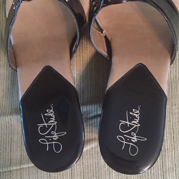 Life Stride shoes. Sandals - Picture 7 of 8